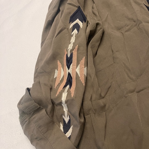 Size L Miss Me Womens large Green Aztec Top Shirt Double Breasted Button Front - Picture 12 of 12